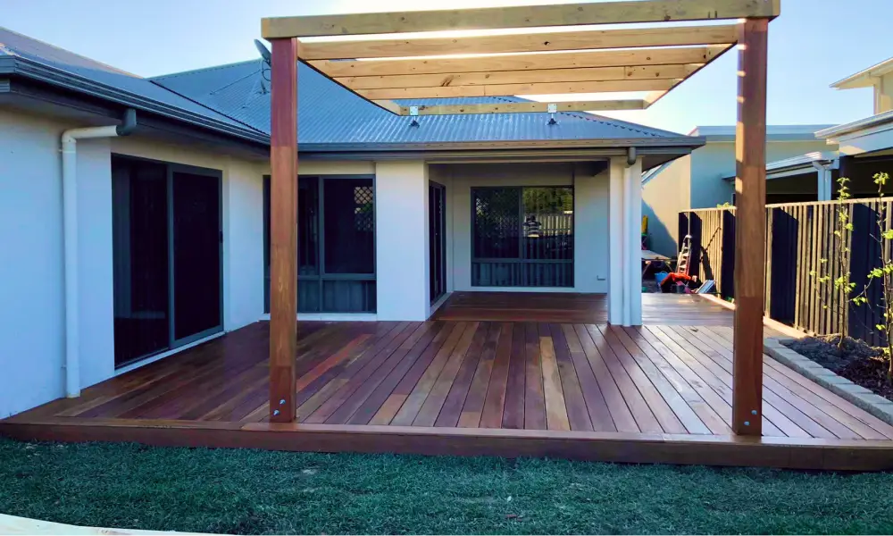 lrz-construction-carpentry-sunshine-coast-decks-and-patios3